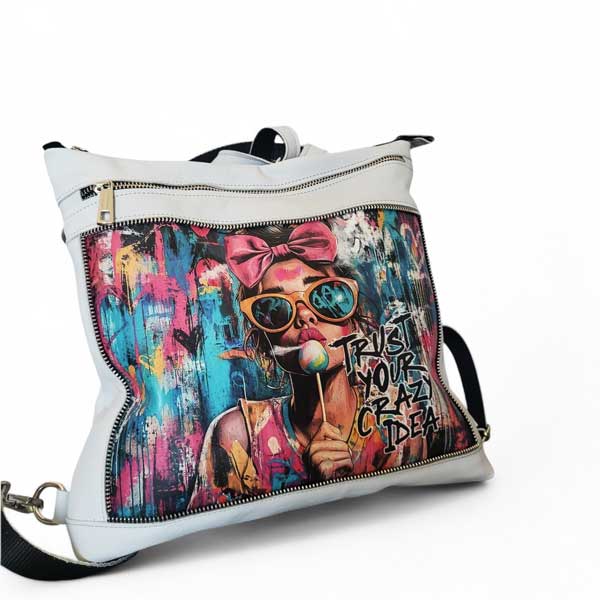 Kožna torba ruksak ledeno bijele boje 32x34 cm s ilustracijom djevojke i natpisom "trust your crazy idea", ručni rad Tonefe